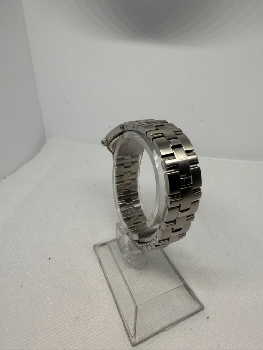 Movado Museum Women’s Swiss Made Stainless Steel Watch Black Dial Sapphire Parts - Picture 5 of 11